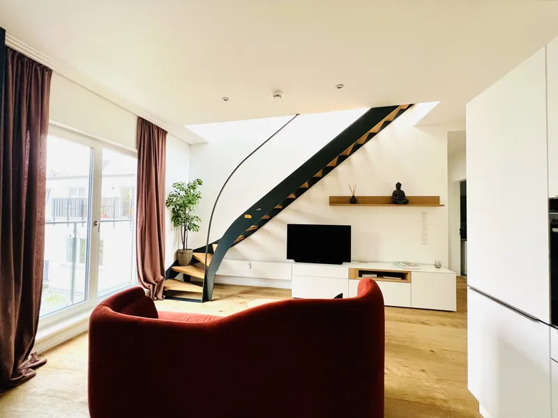 Möblierte Penthouse-Wohnung mit Sauna und Dachterrasse am Hohenzollerndamm — photo 1